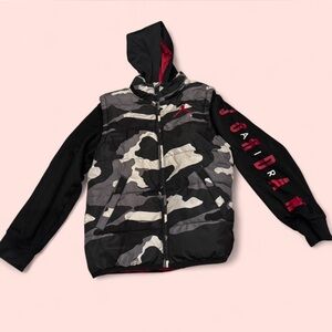 Jordan Kids' Camo Puffer Jacket - Black, Gray, and Red